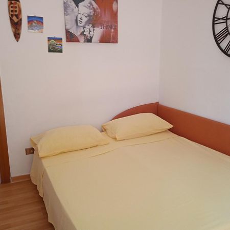 Holiday House Ginevra فورميا المظهر الخارجي الصورة