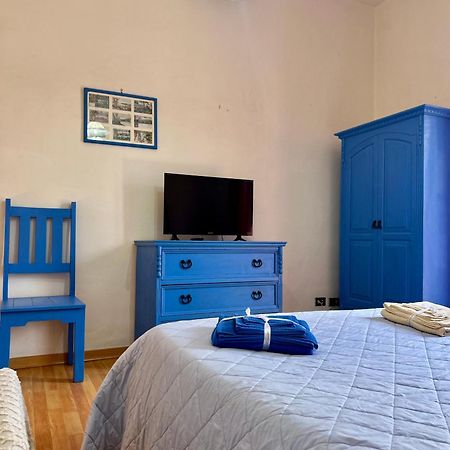 Holiday House Ginevra فورميا المظهر الخارجي الصورة