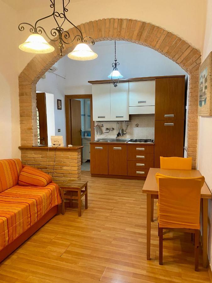 Holiday House Ginevra فورميا المظهر الخارجي الصورة