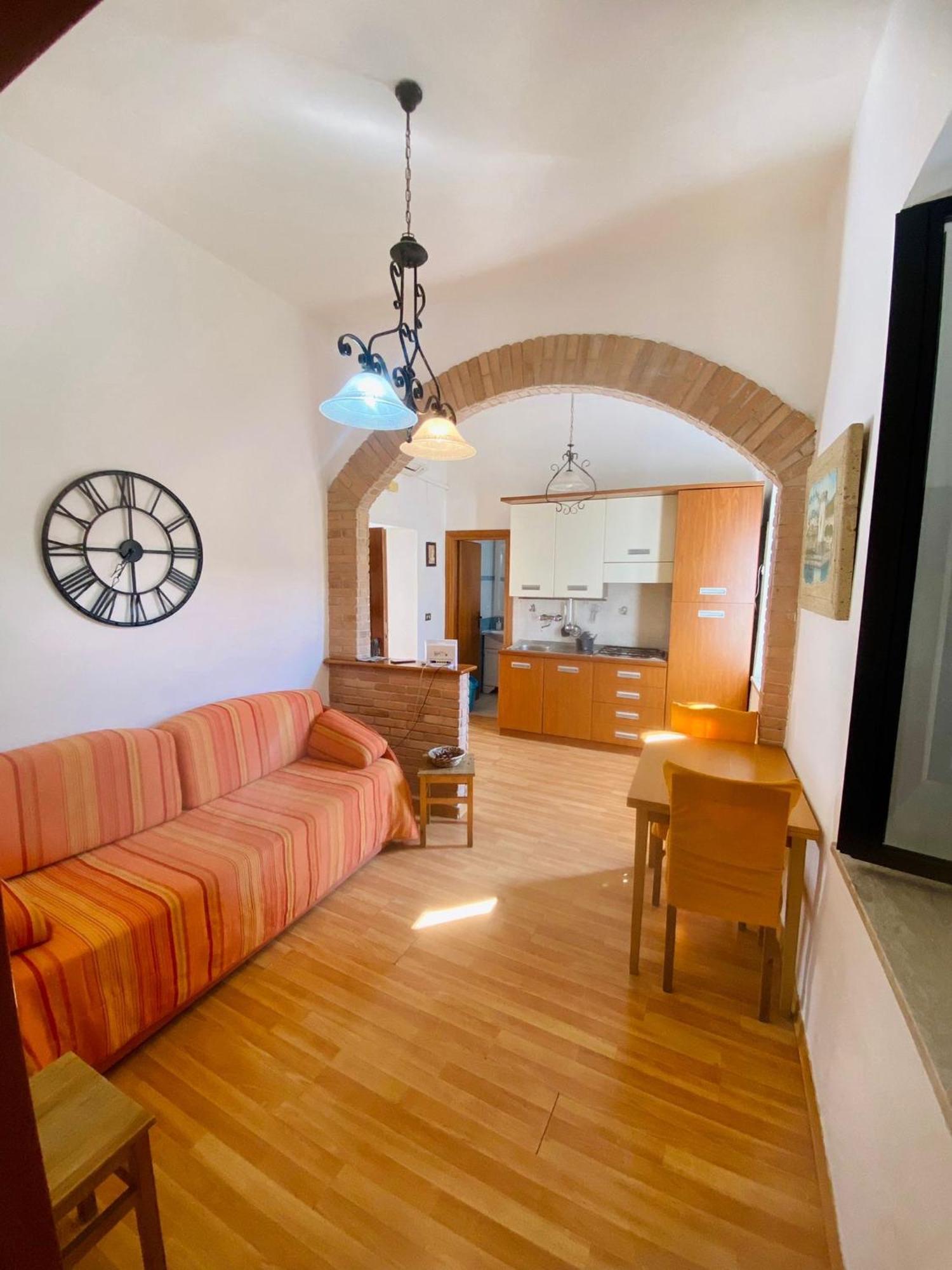 Holiday House Ginevra فورميا المظهر الخارجي الصورة