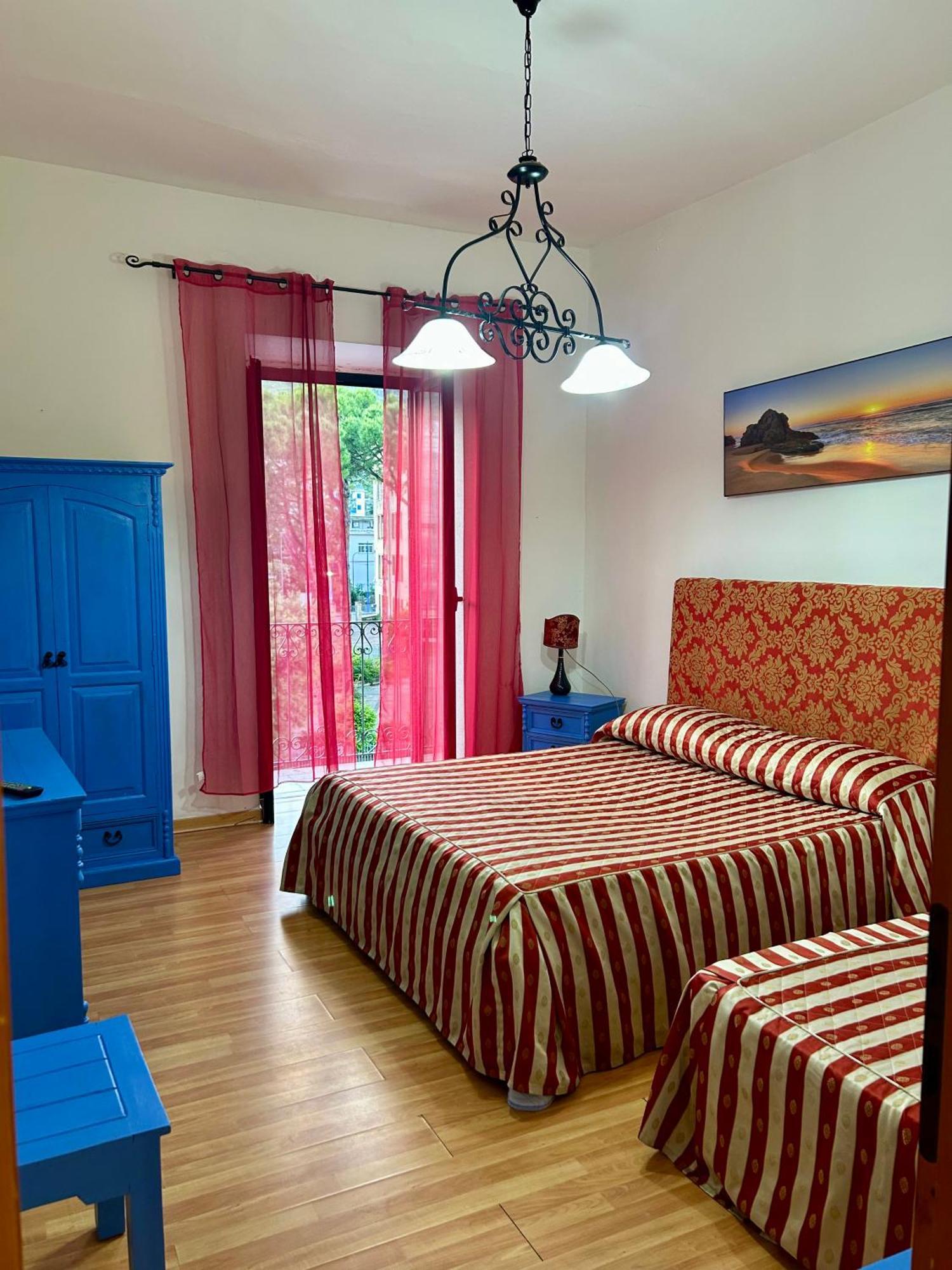 Holiday House Ginevra فورميا المظهر الخارجي الصورة
