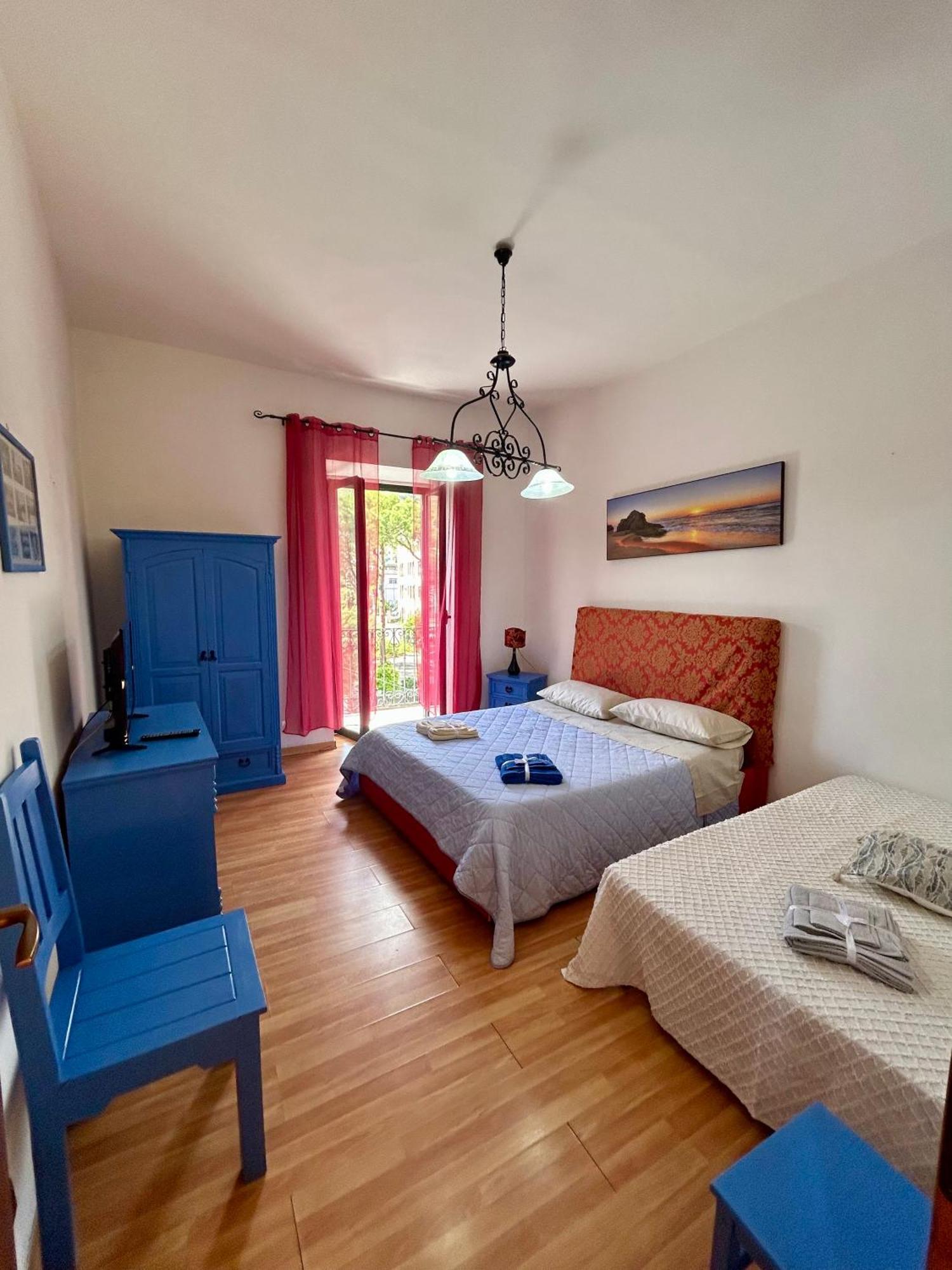 Holiday House Ginevra فورميا المظهر الخارجي الصورة